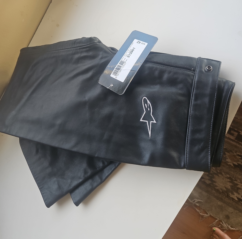 Motorcycle Riding Leather Women’s Pants with Embroidered ALPINESTARS Logo
